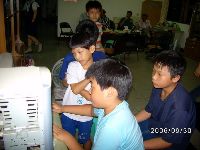 0930moon_080.JPG (97941 bytes)