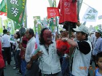 0930DPP_043.JPG (122171 bytes)