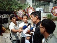 1010_064.JPG (157081 bytes)