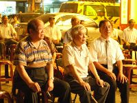 1013_012.JPG (137142 bytes)