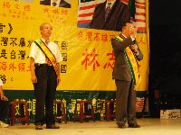 1013_015.JPG (120093 bytes)