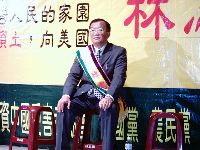 1013_032.JPG (127653 bytes)