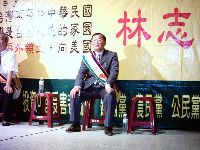 1013_040.JPG (133670 bytes)