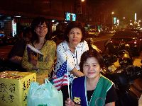 1013_042.JPG (134833 bytes)