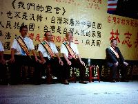 1013_044.JPG (140112 bytes)