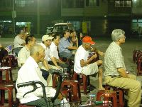 1014-1_004.JPG (120762 bytes)