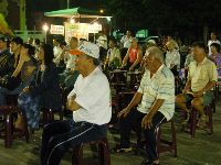 1014-1_015.JPG (118465 bytes)