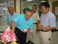 1014_065.JPG (61885 bytes)