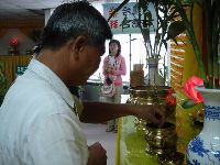 1014_080.JPG (67778 bytes)