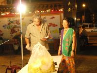 1015_016.JPG (105129 bytes)