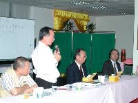 1022_004.JPG (55703 bytes)