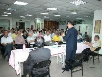 1022_009.JPG (70476 bytes)