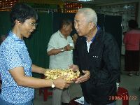 1022_031.JPG (115246 bytes)