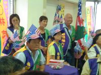 1031_004.JPG (108791 bytes)