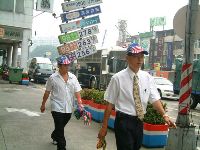 1031_014.JPG (120634 bytes)