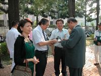 1112_007.JPG (83178 bytes)