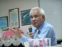 1119_041.JPG (40050 bytes)