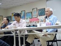 1119_044.JPG (57734 bytes)