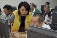 1125-1_069.JPG (76283 bytes)