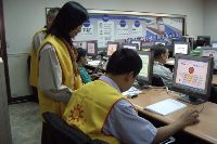 1125-1_081.JPG (83556 bytes)