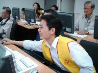 1209_032.JPG (100717 bytes)