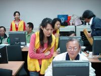 1209_045.JPG (88643 bytes)