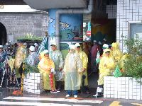 1214_003.JPG (145488 bytes)