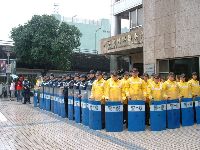 1214_026.JPG (149985 bytes)