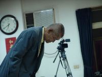 1224_058.JPG (63274 bytes)