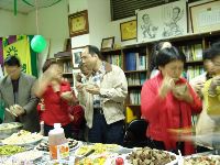 1224_076.JPG (119696 bytes)