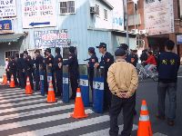 0214_063.JPG (128082 bytes)