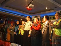 0225_070.JPG (110957 bytes)