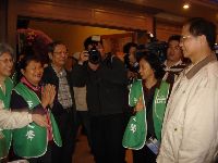 0225_107.JPG (94480 bytes)