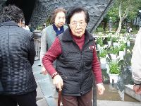 0228Taipei_027.JPG (139941 bytes)