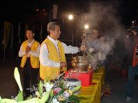 0228_025.JPG (98043 bytes)