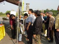 0228_108.JPG (123344 bytes)