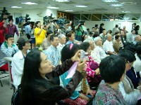 0327_015.JPG (130408 bytes)