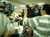 0327_035.JPG (121726 bytes)