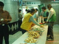 0327_092.JPG (100623 bytes)