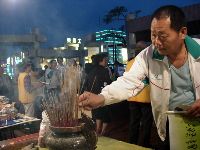 0415_024.JPG (107386 bytes)