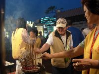 0415_031.JPG (102996 bytes)