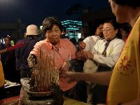 0415_048.JPG (97764 bytes)