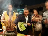 0415_071.JPG (109952 bytes)