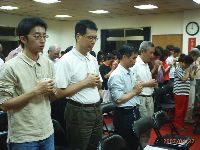 0417_003.JPG (108640 bytes)