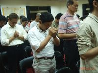 0417_004.JPG (93548 bytes)