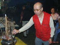 0420_030.JPG (100762 bytes)