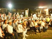 0420_040.JPG (127940 bytes)