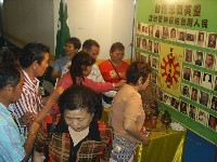 0511_063.JPG (124900 bytes)