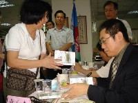 0512_042.JPG (105387 bytes)