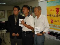 0512_055.JPG (86412 bytes)